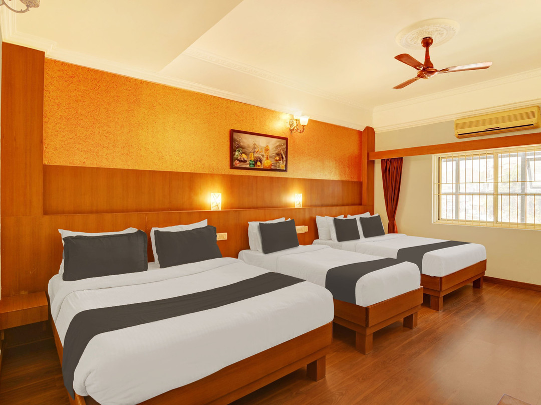 Townhouse Oak City Center Kushal Nagar主图