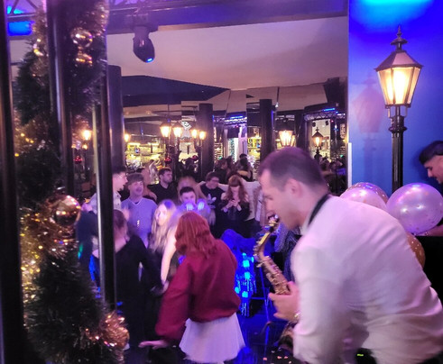 So Slightly Off-卢森堡城必去景点