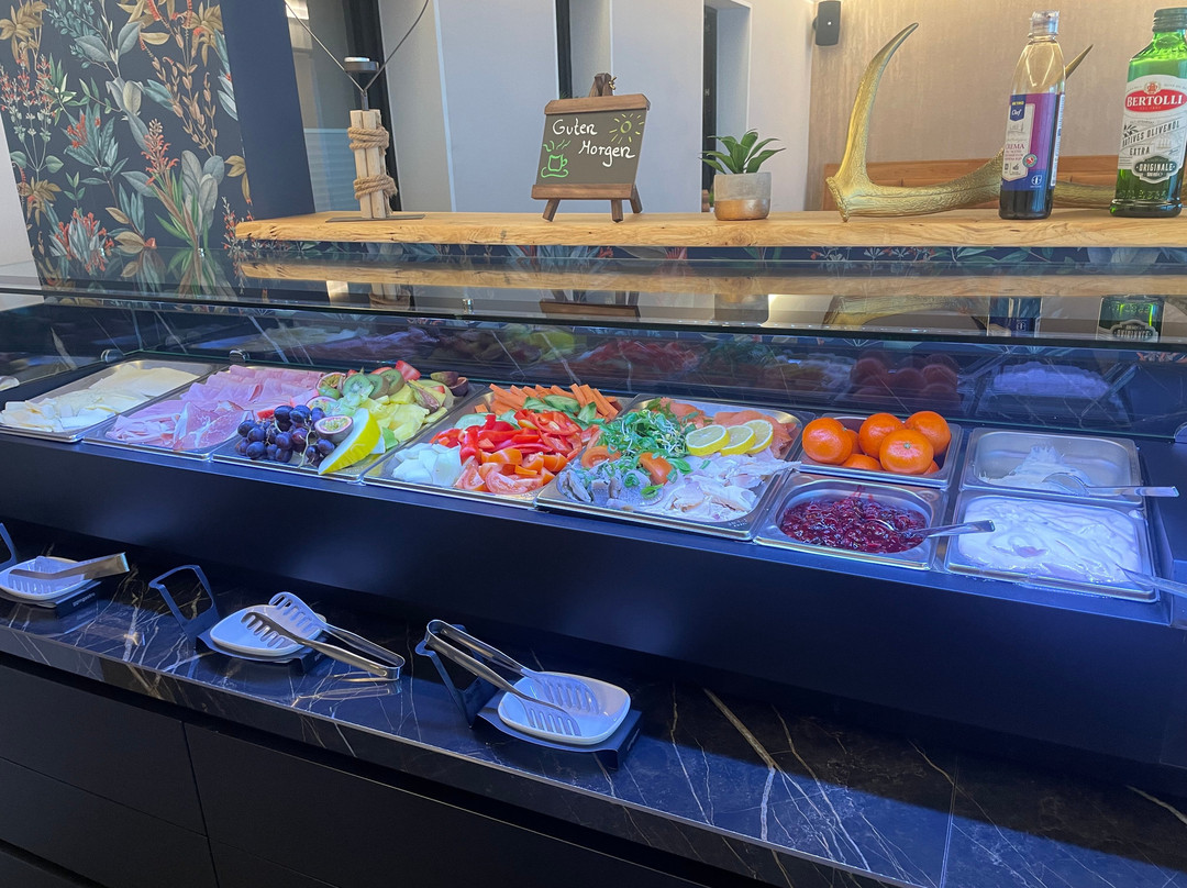 Hotel DER Hirsch · Restaurant · Hotel · Apartments主图