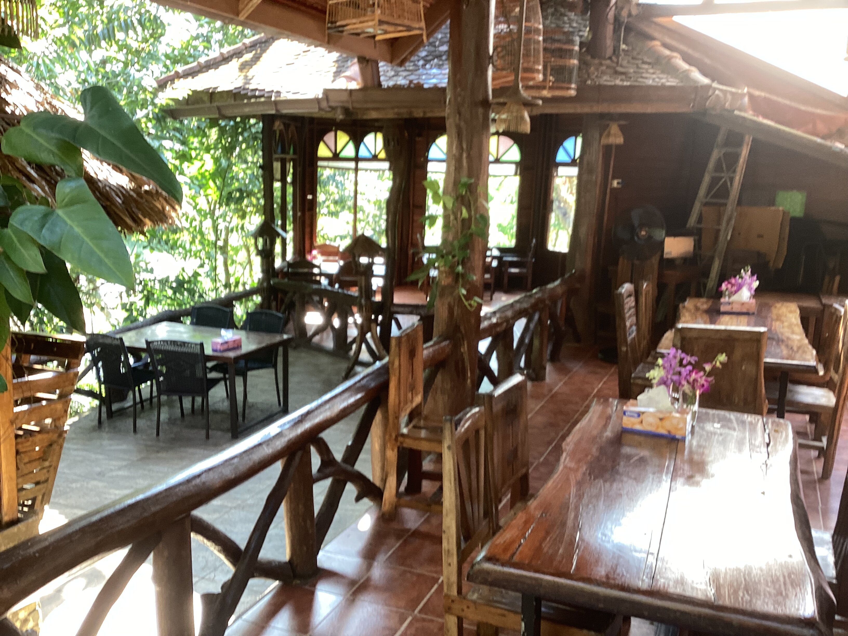 Art's Riverview Lodge-官方