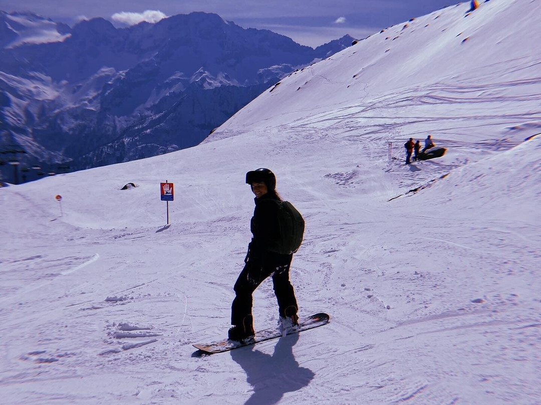 Scuola Italiana di Sci e snowboard Tonale Presena景点图片
