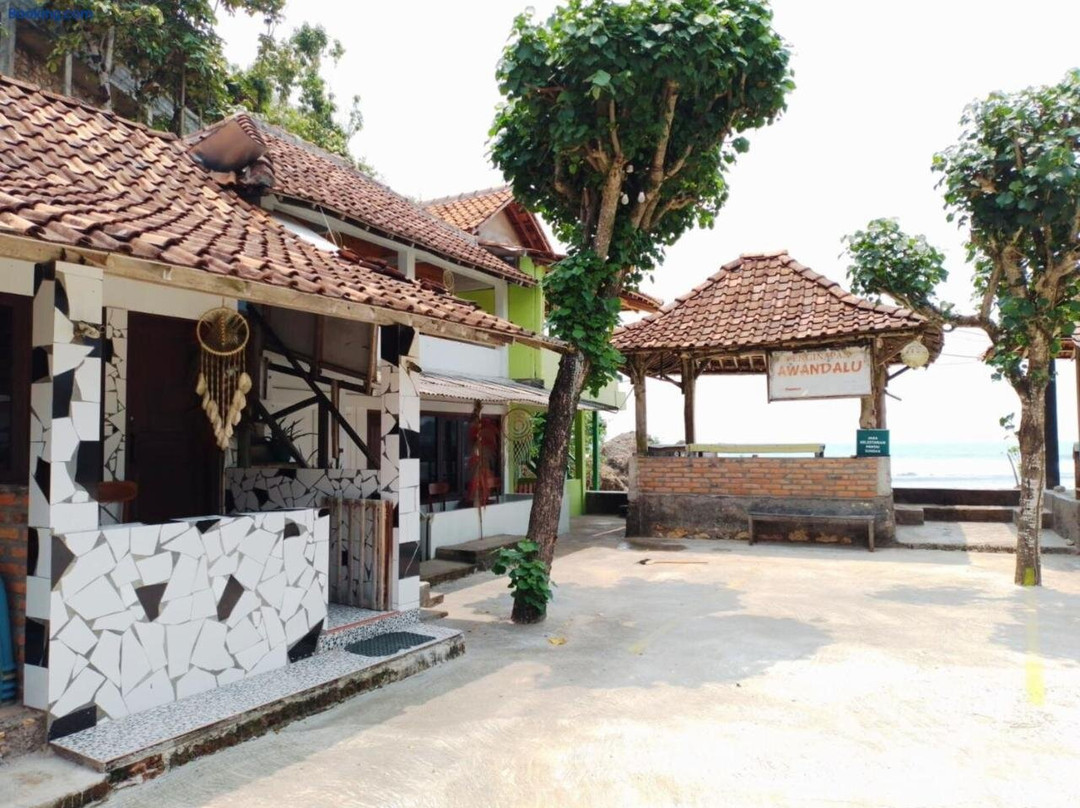 Penginapan Awandalu
