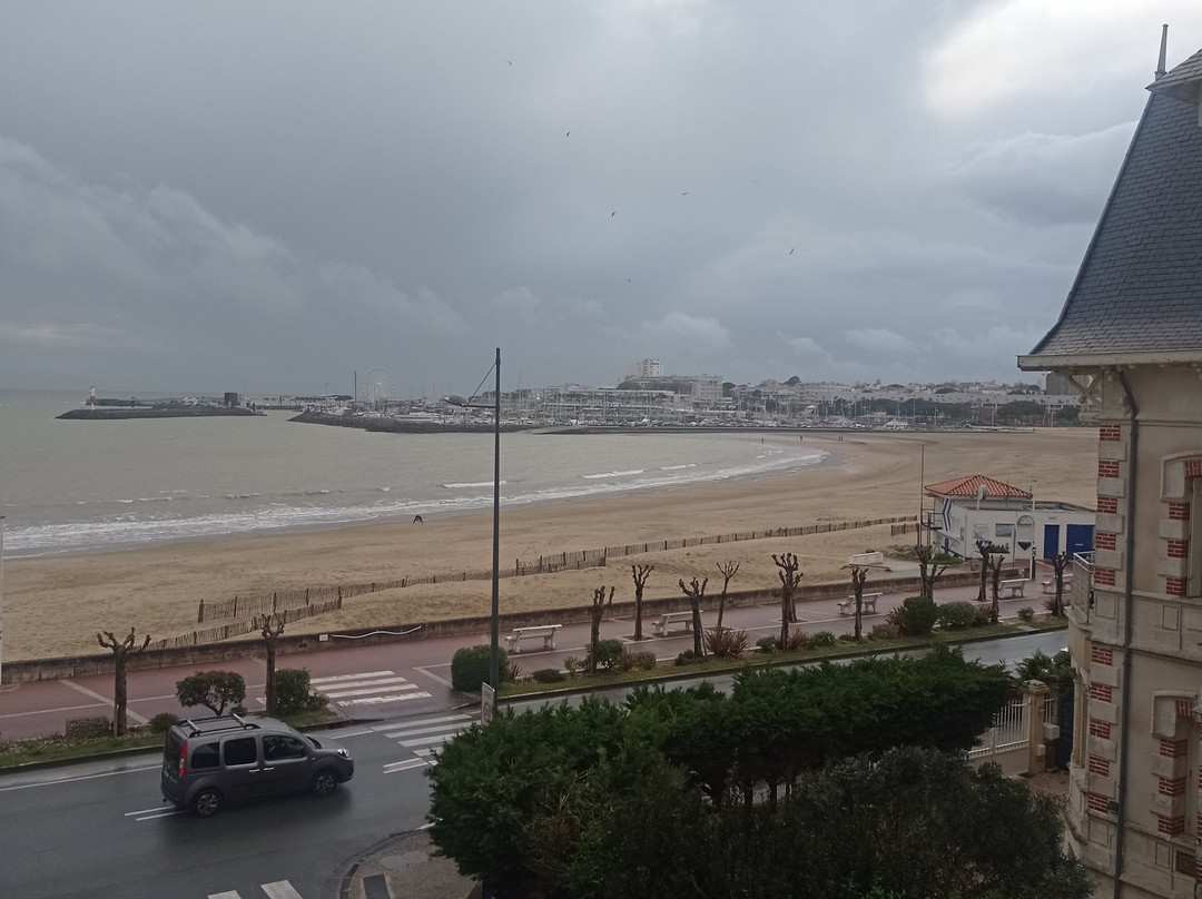 高尔夫家庭酒店主图