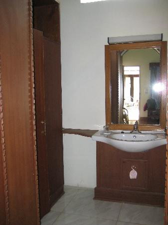 Emerald Land Hotel主图