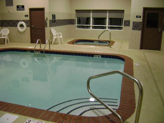 蒙特雷速 8 酒店主图