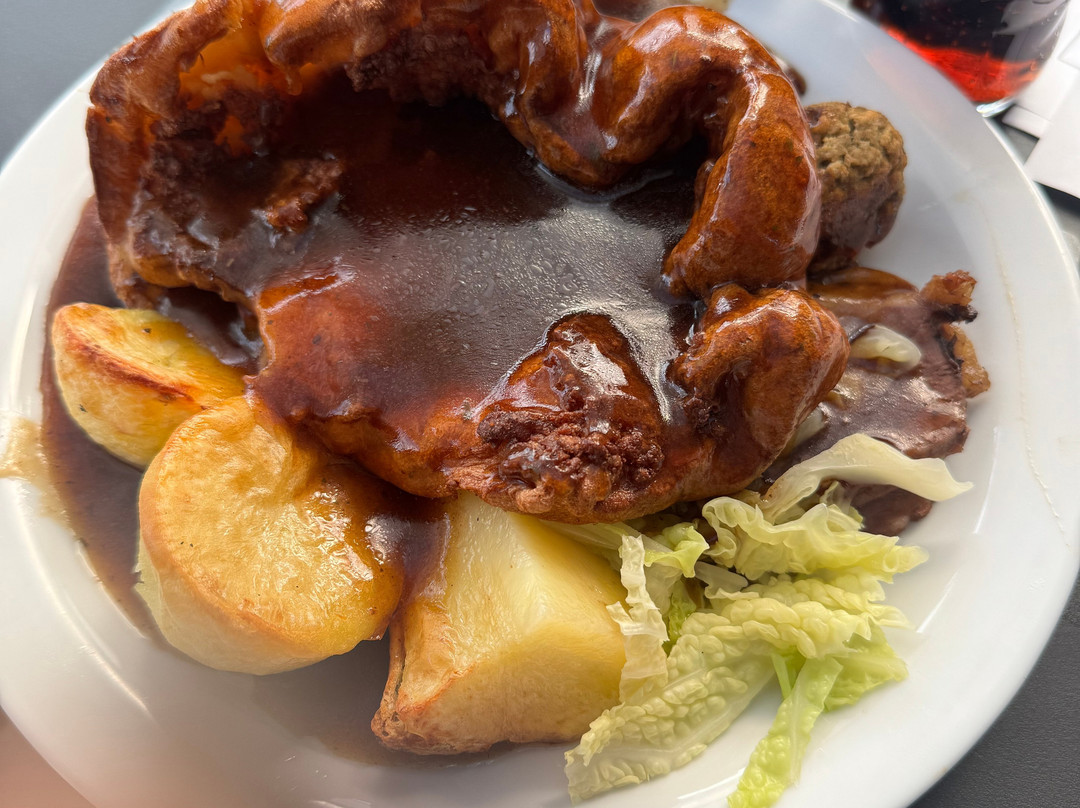 Lyons Woodlands Hall Holiday Park & Hotel主图