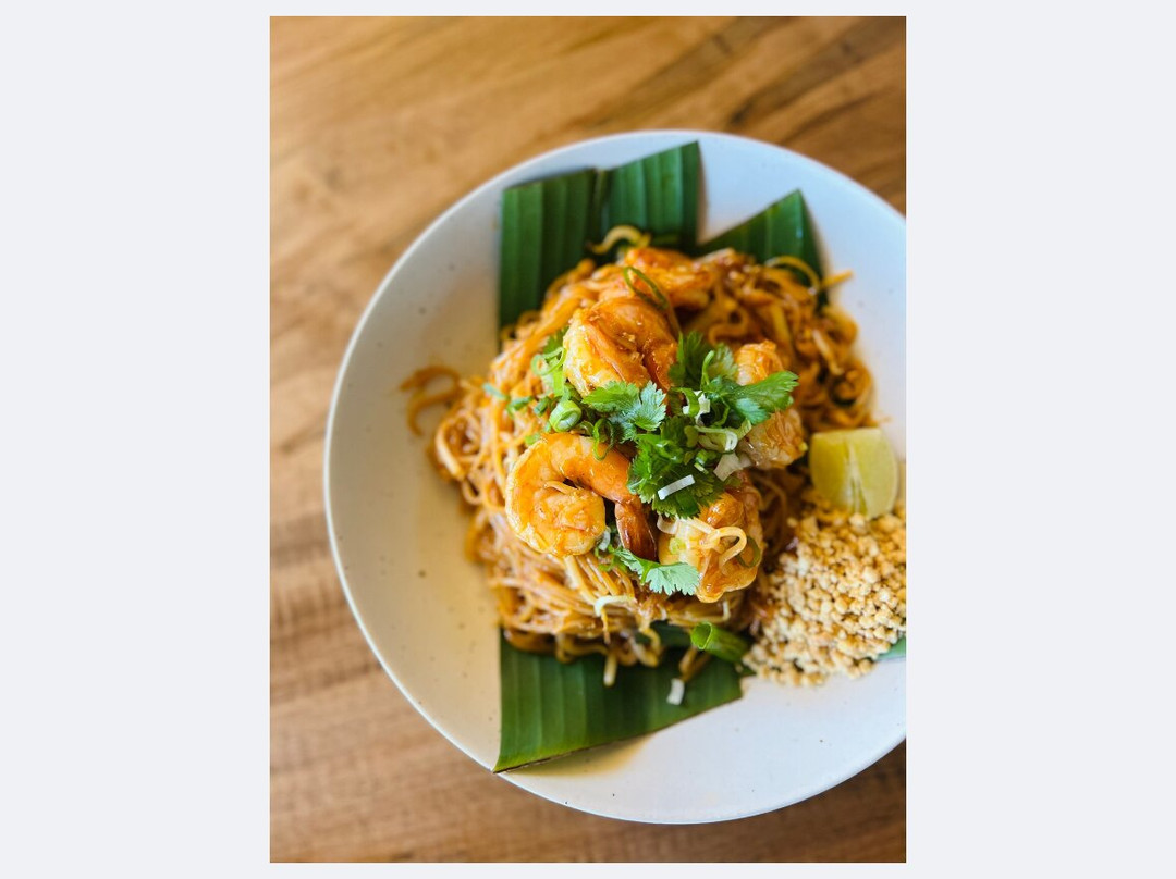 Smiley Thai And Sushi