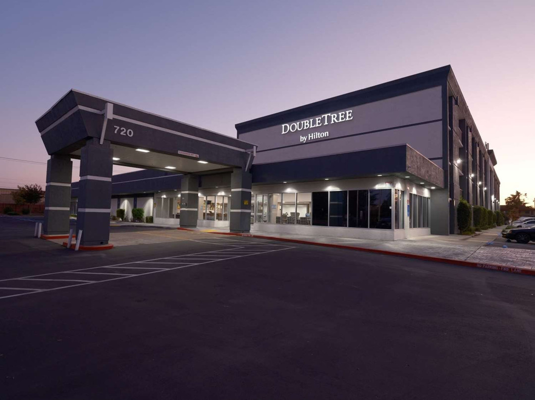 利弗莫尔希尔顿逸林酒店