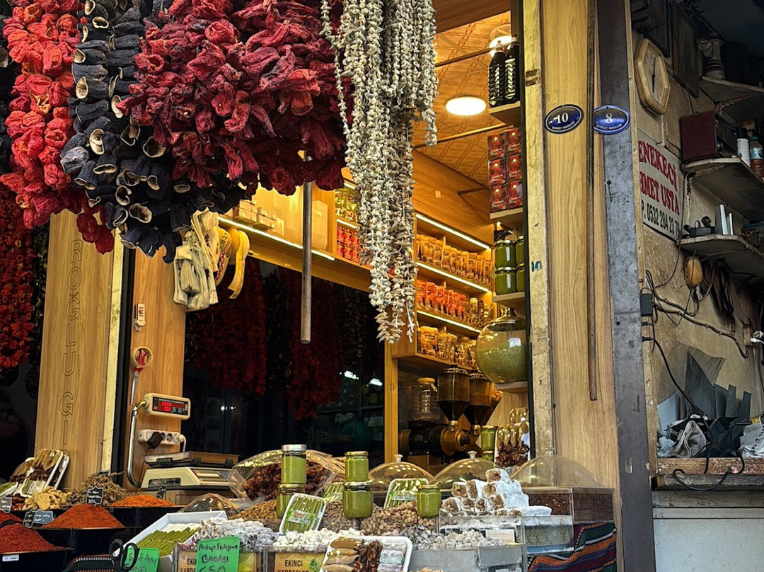 Nasiroglu gida (almacı pazarı)