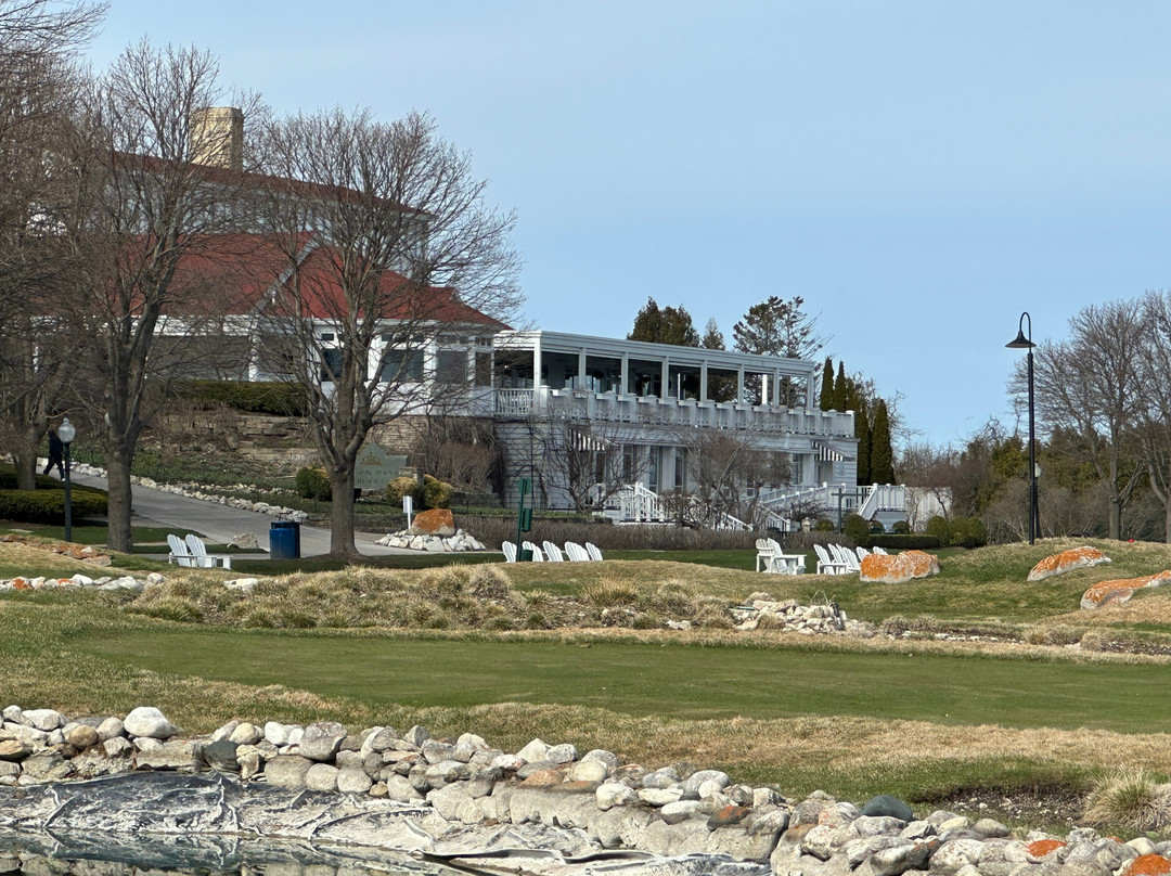 米逊点度假酒店主图