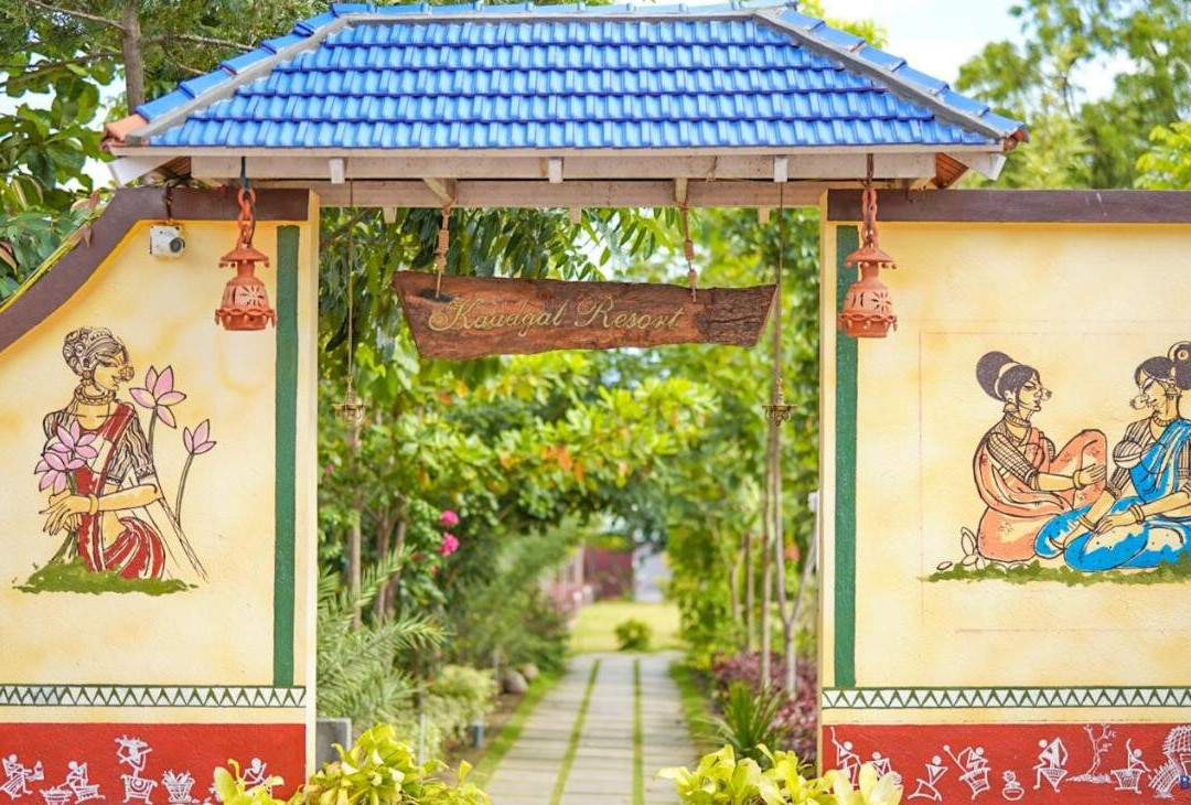 Kaadgal Resort