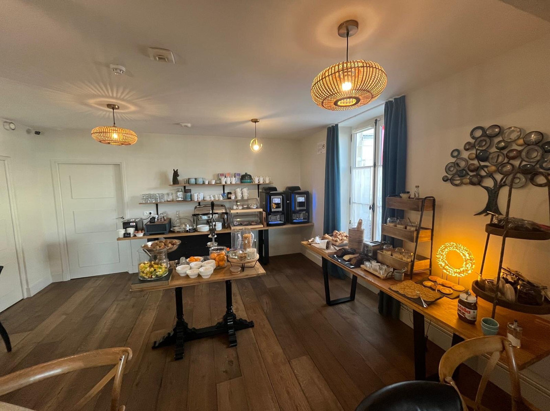 Hotel Le Chantilly主图