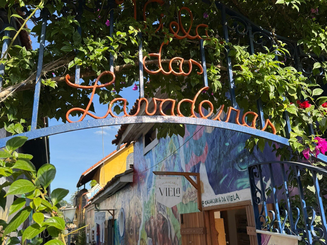 Viela das Lavadeiras-恩布必去景点