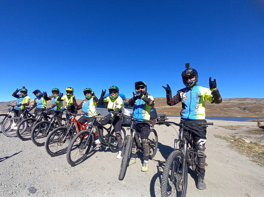 Ride On Bolivia Biking-拉巴斯必去景点