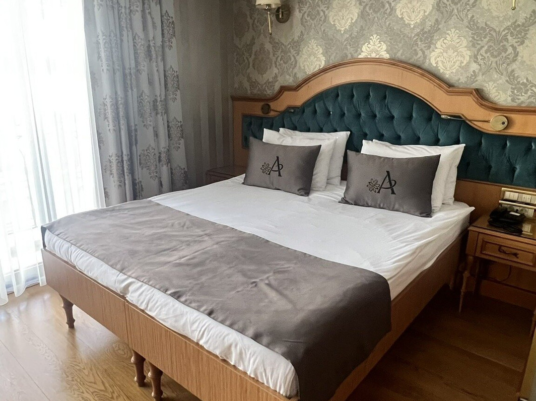Aprilis Gold Hotel主图