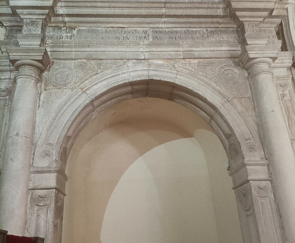 Chiesa di Santa Maria-Montemiletto必去景点