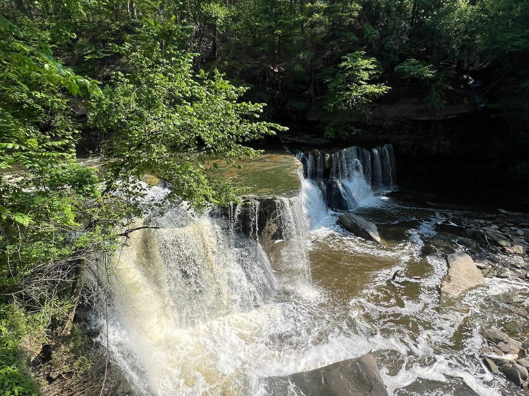 Tinkers Creek Viaduct Park-Bedford必去景点