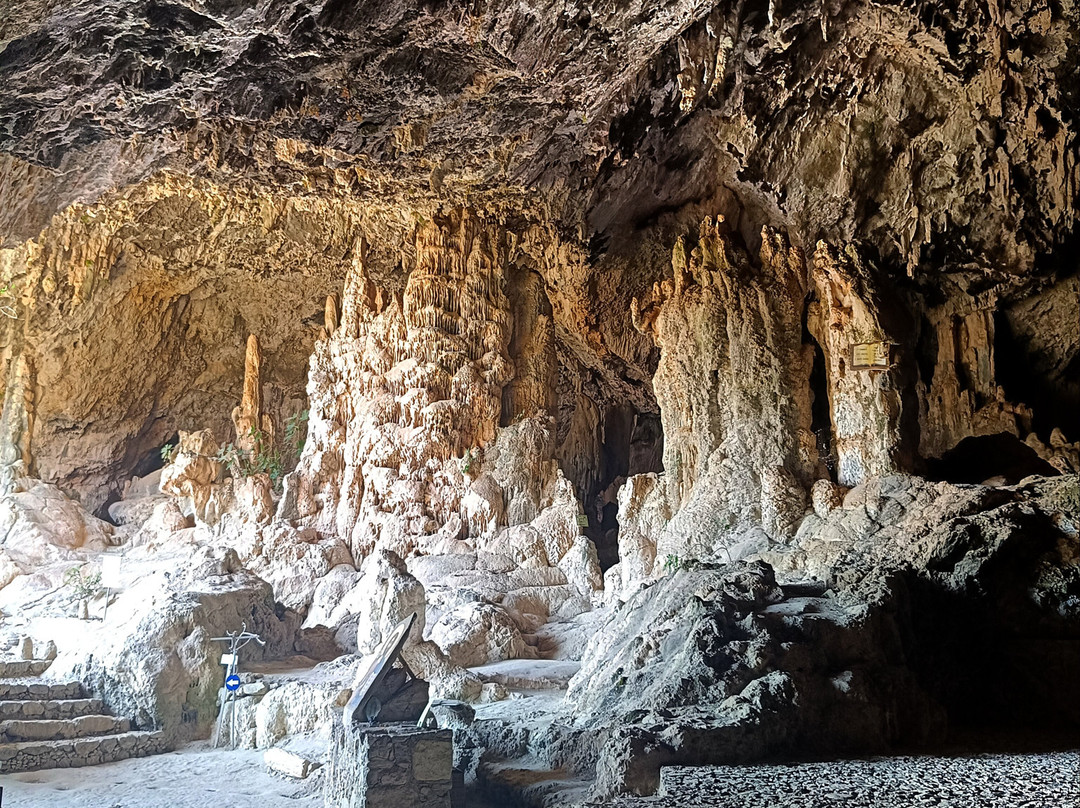 Agia Sofia Cave-Topolia必去景点
