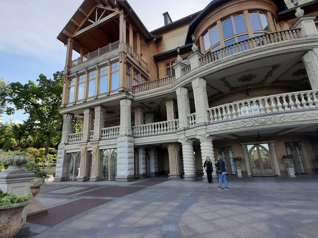 Mezhyhirya Residence Museum-Novi Petrivtsi必去景点