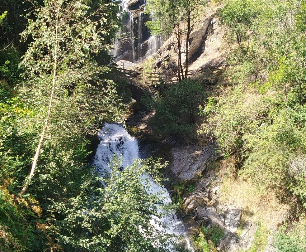 Cascade of Lenteney-La Salle必去景点