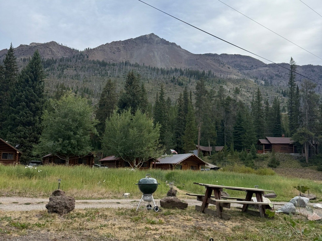 Silver Gate Lodging主图