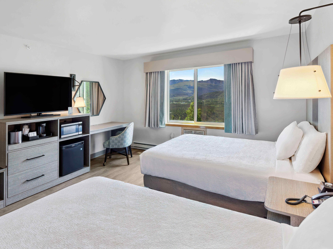 格兰德迪纳利小屋酒店主图