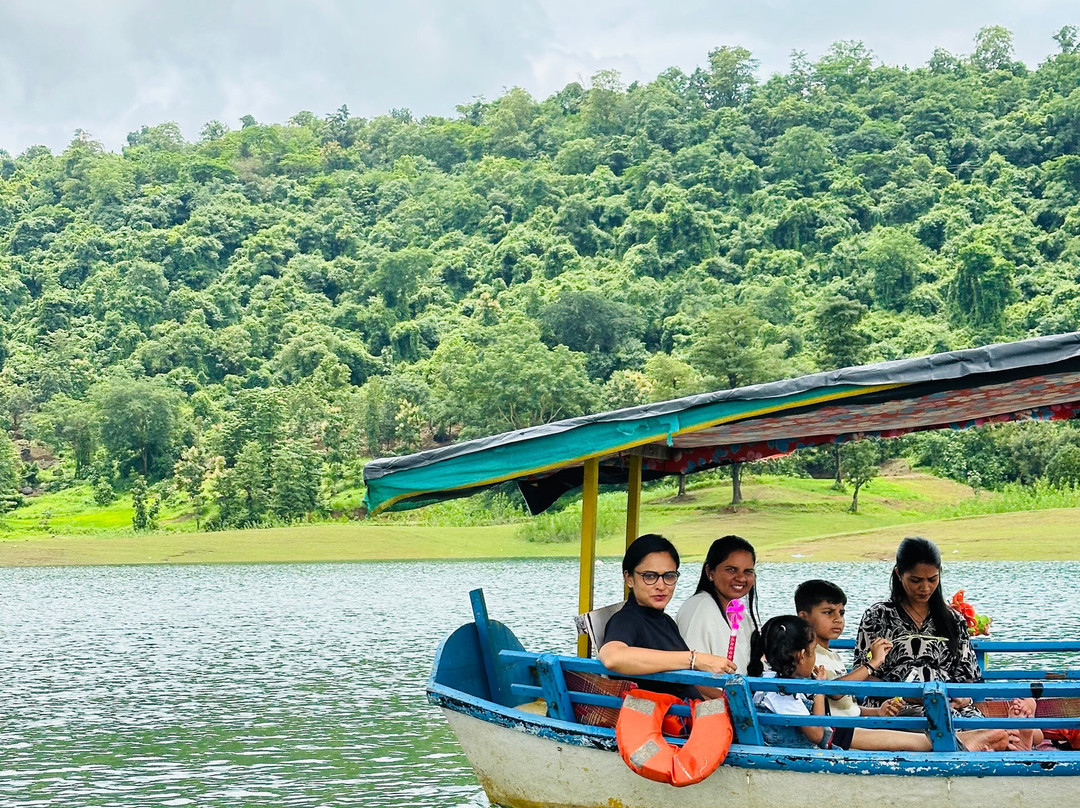 Dudhni Lake-锡尔瓦萨必去景点