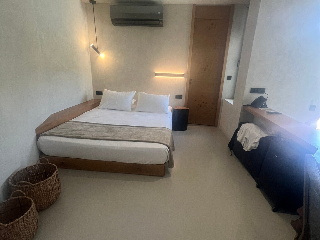 Monastery Estate Retreat主图