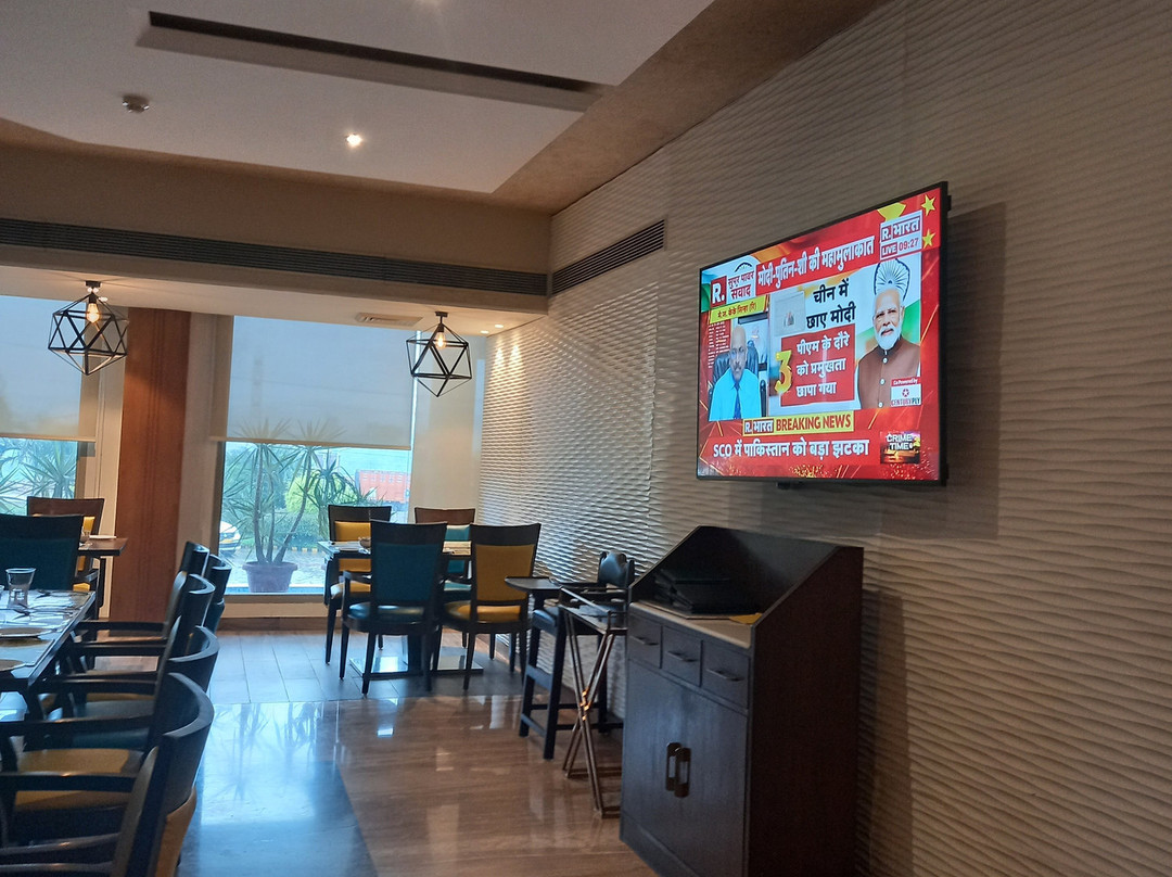 最佳西方皇家花园酒店主图