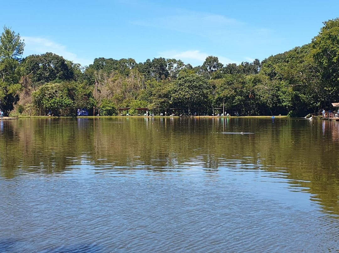Clube de Pesca Lago Verde-戈亚尼亚必去景点