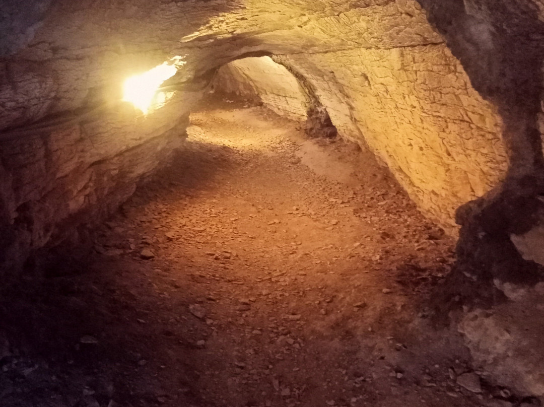 Akhshtyrskaya Cave-Kazachiy Brod必去景点