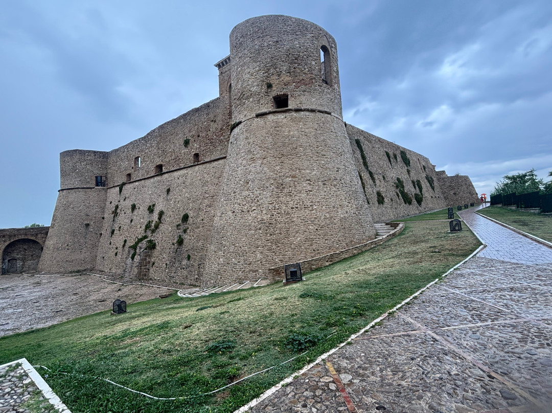 Porto di Ortona-Ortona必去景点
