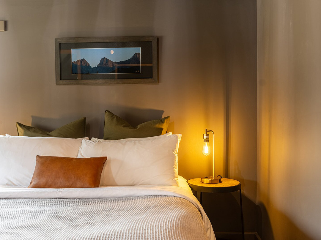 Creekside Villa主图