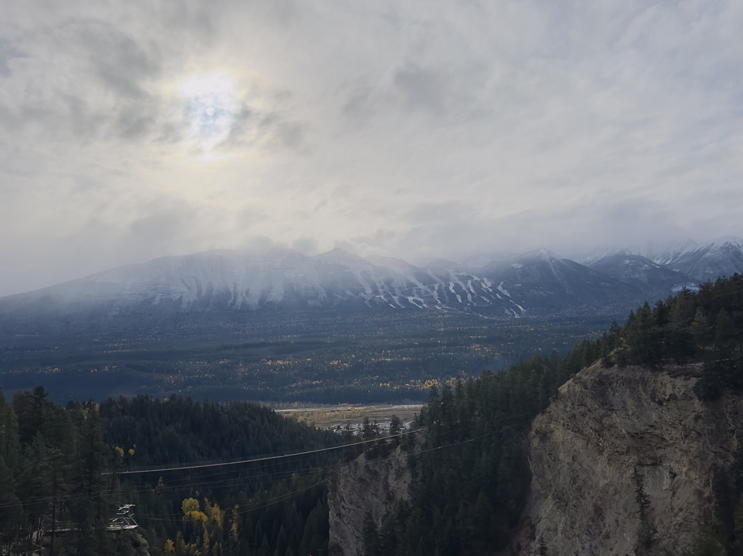Golden Skybridge-戈尔登必去景点