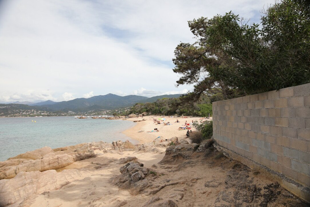 Isolella Beach-Pietrosella必去景点