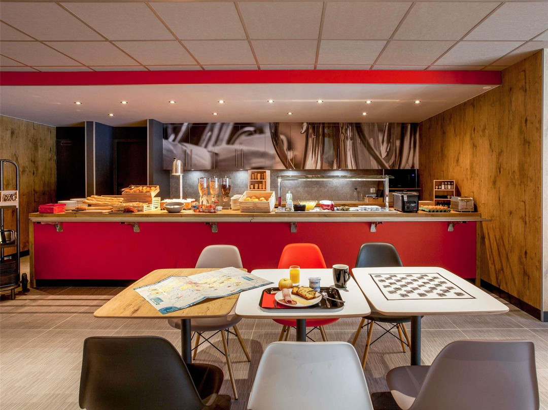 宜必思卡奥尔酒店主图