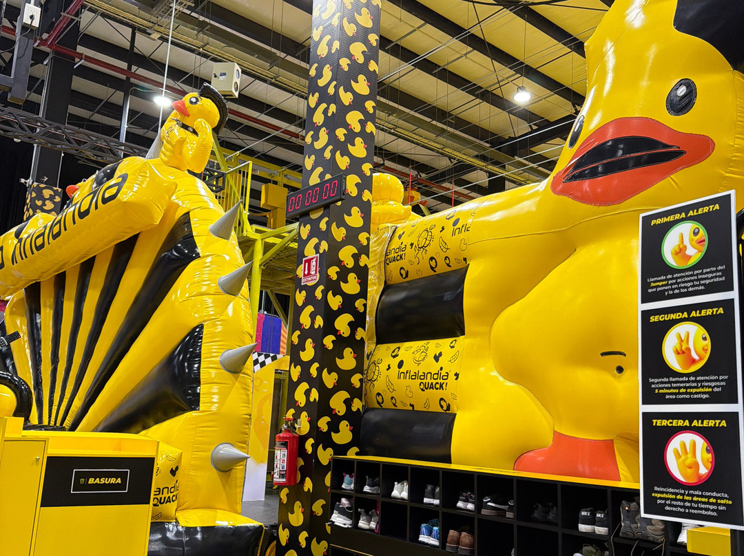 Inflalandia Quack Galerías Metepec-Metepec必去景点