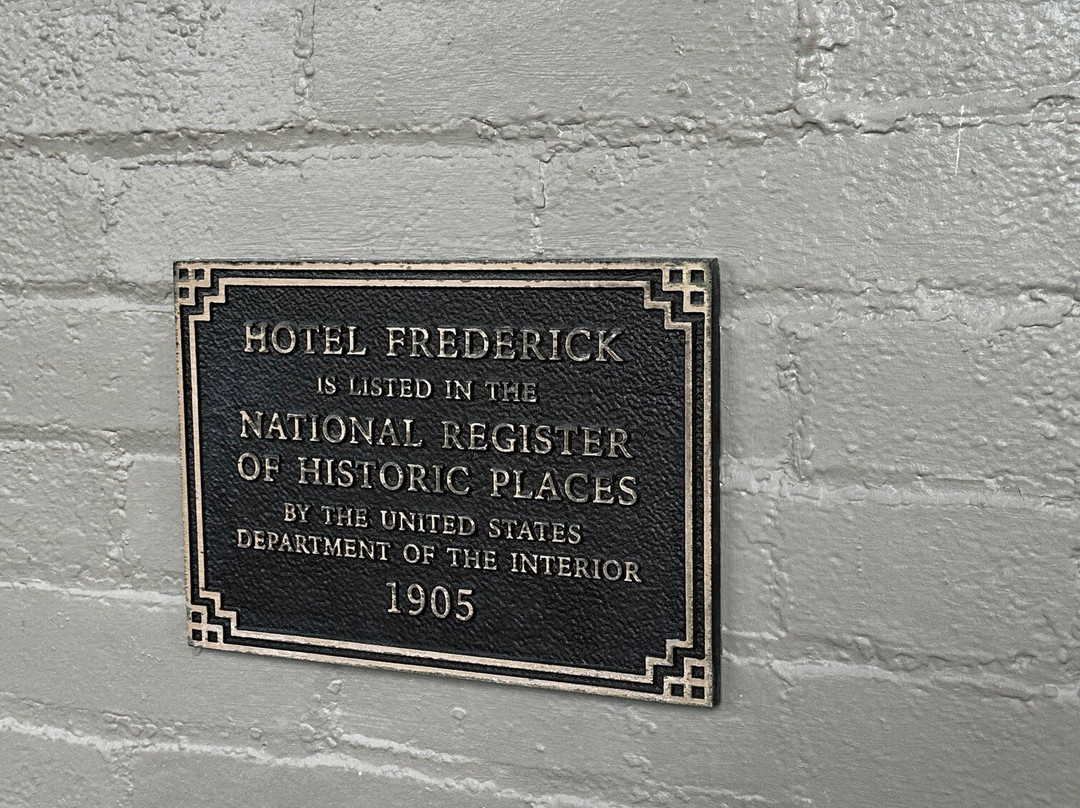 Hotel Frederick主图