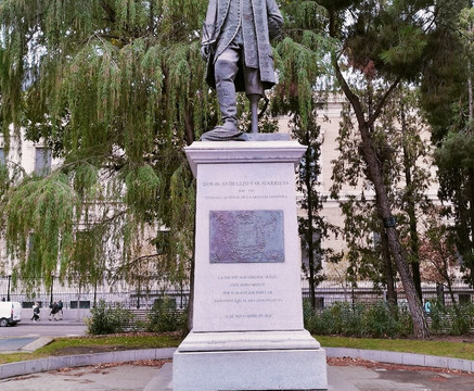 Monumento a Don Blas de Lezo y Olavarrieta-马德里必去景点