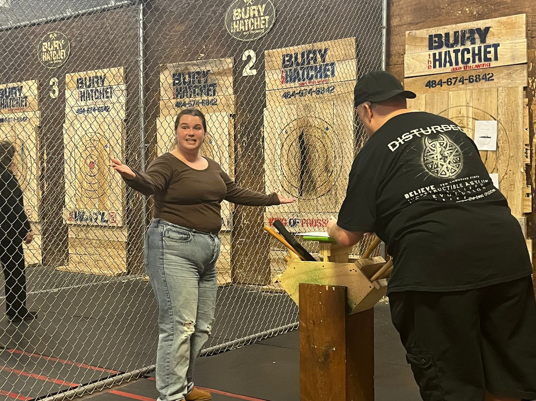 Bury The Hatchet King of Prussia - Axe Throwing-普鲁士国王必去景点