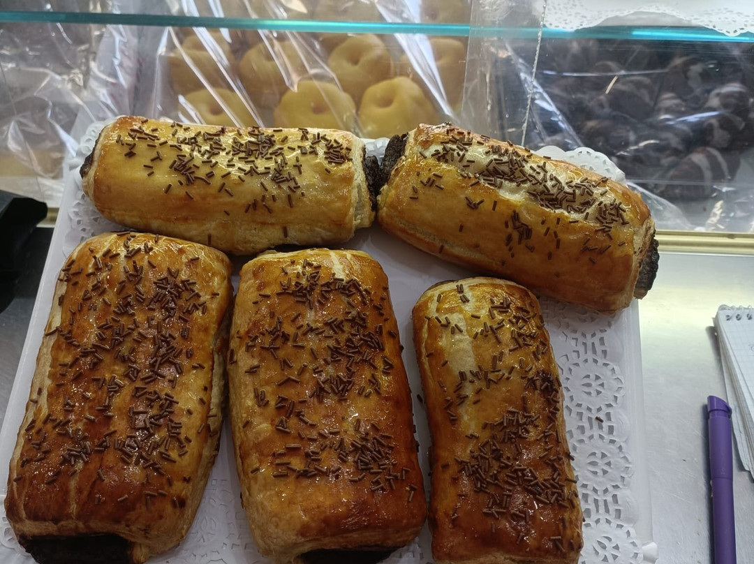 Cafetería Blanco Y En Botella