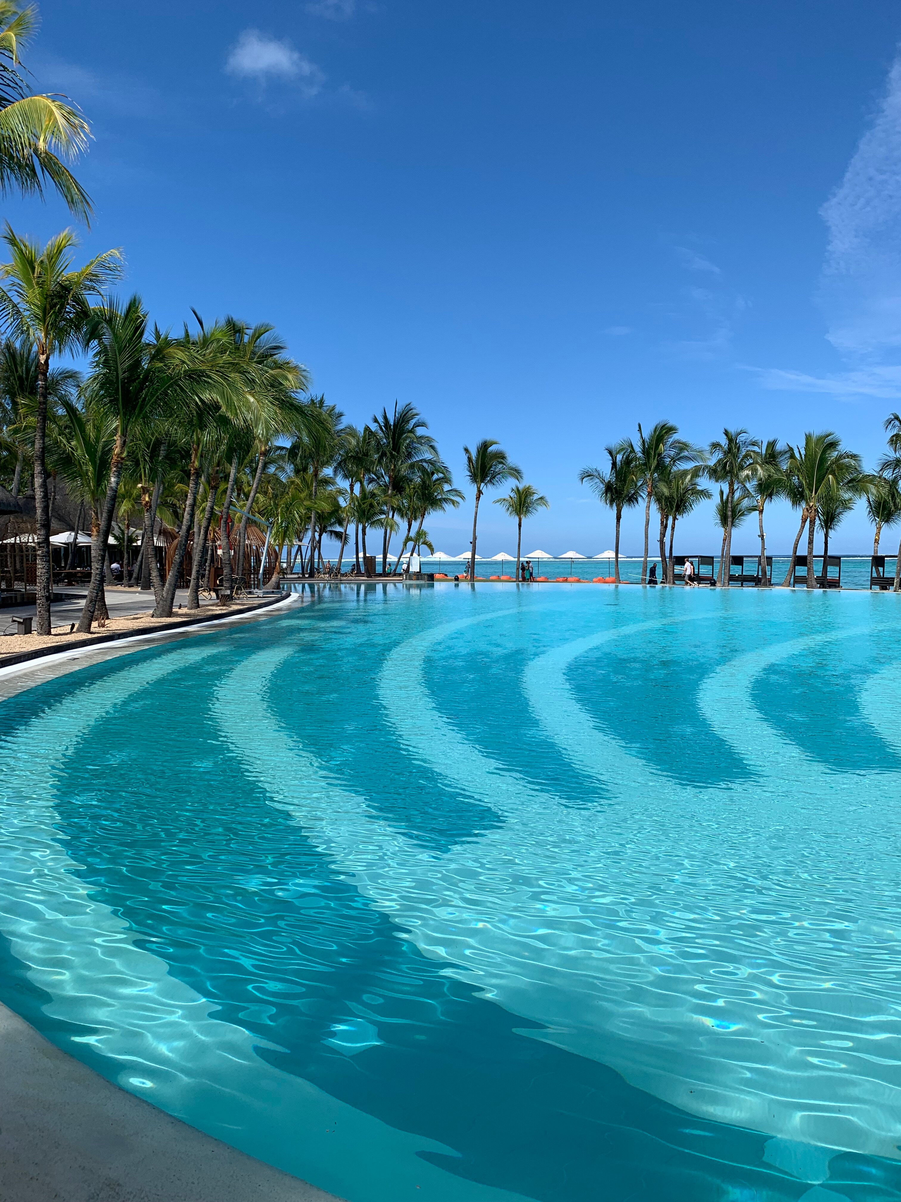 迪娜罗宾酒店高尔夫及水疗中心-泳池