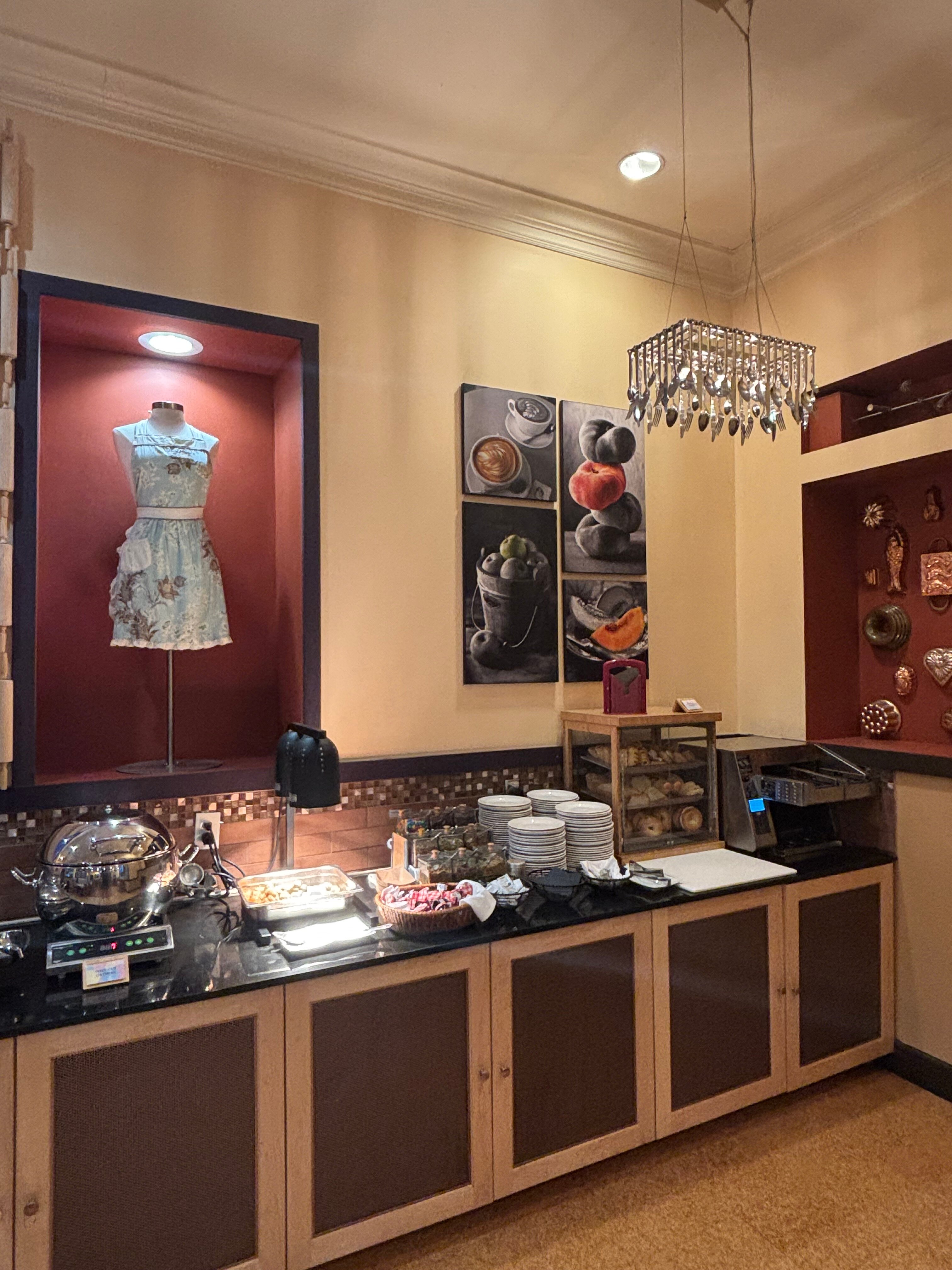 波士顿纳蒂克皇冠假日酒店-餐饮