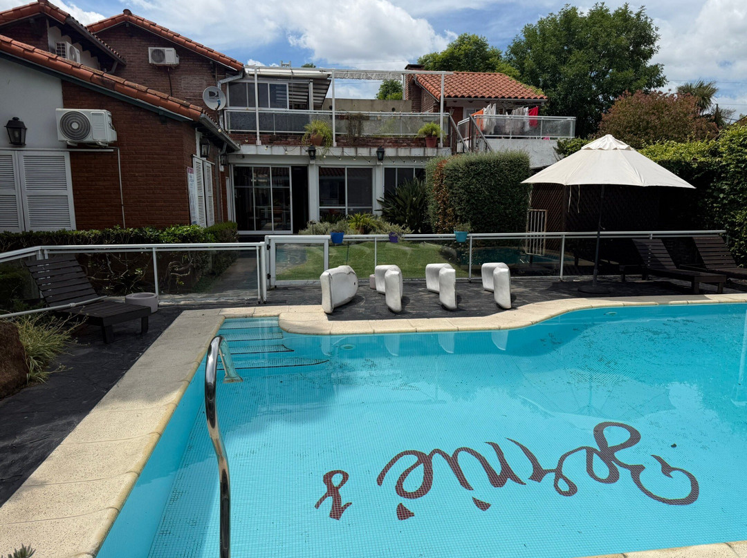 Bernie's Bed & Breakfast主图