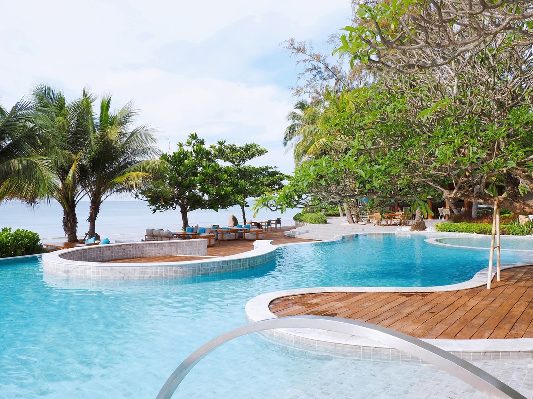 Mercure Rayong Lomtalay Villas & Resort主图