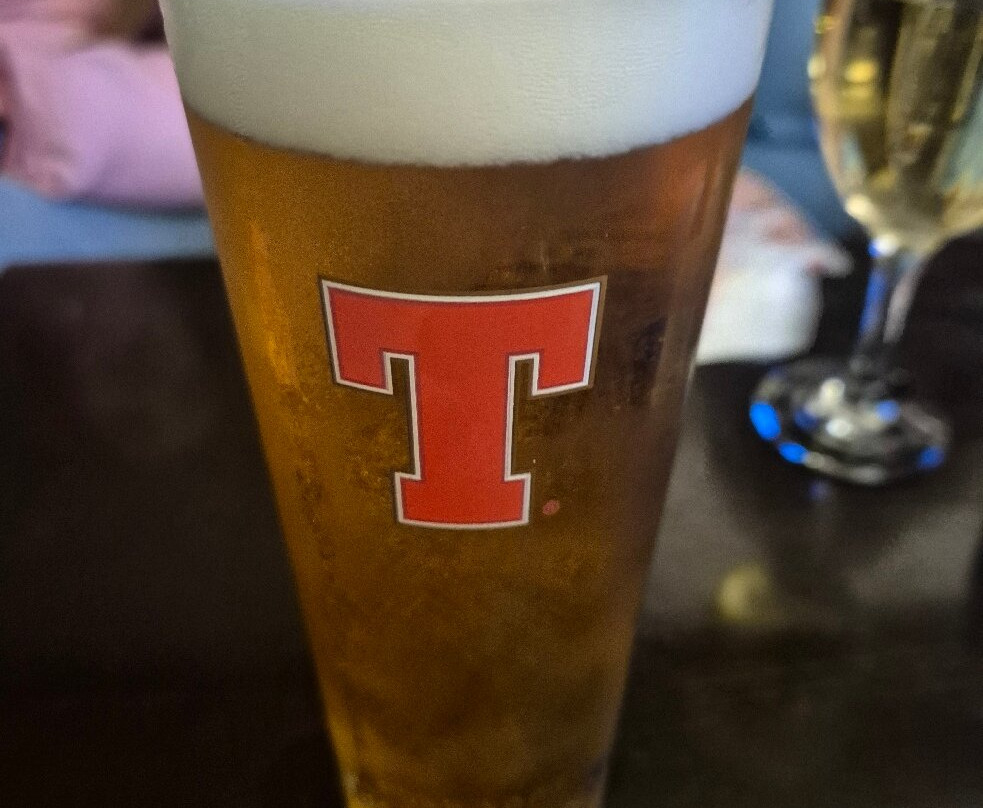 Uplawmoor Hotel主图