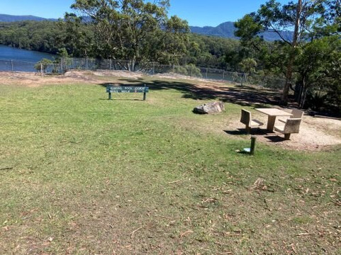 Hanging Rock Lookout-瑙拉必去景点