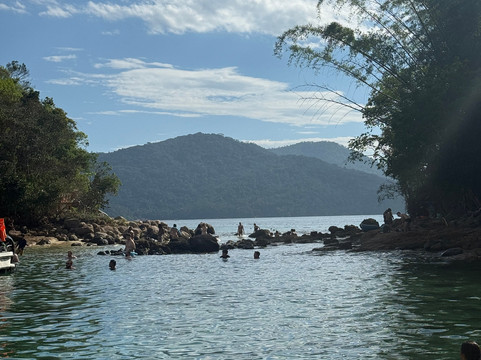 Barca do Dente-安格拉杜斯雷斯必去景点