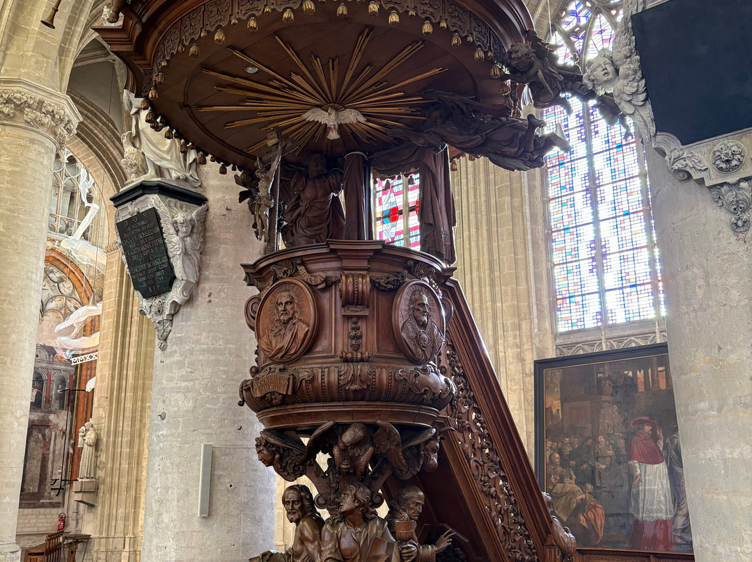 Onze-Lieve-Vrouw-over-de-Dijlekerk-梅赫伦必去景点