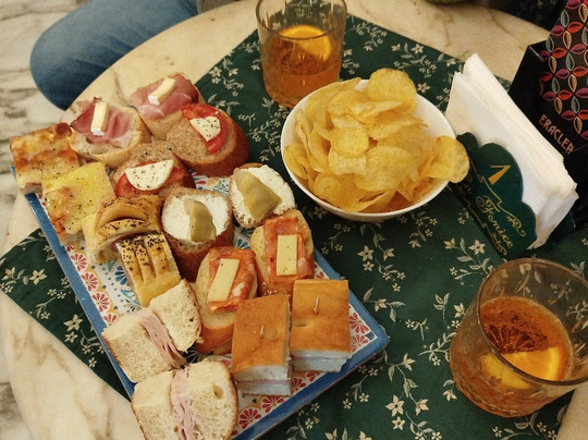 Bar caffetteria LA FENICE-基瓦索必去景点